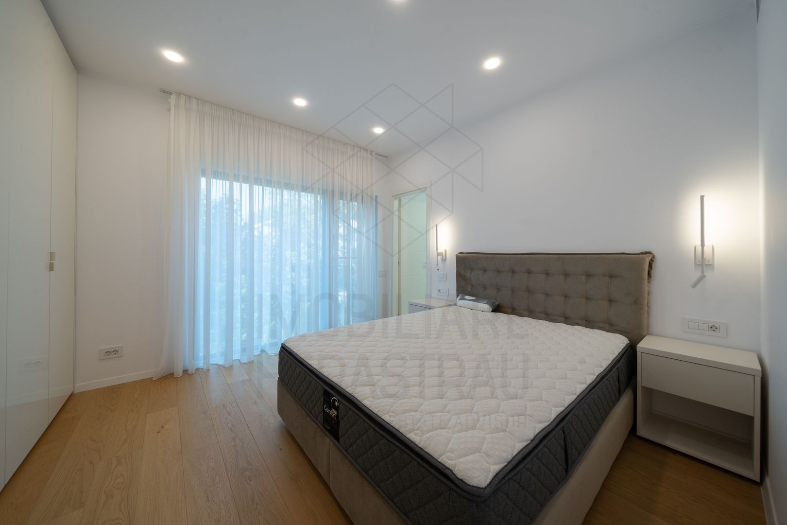 Apartment, Compozitorilor area