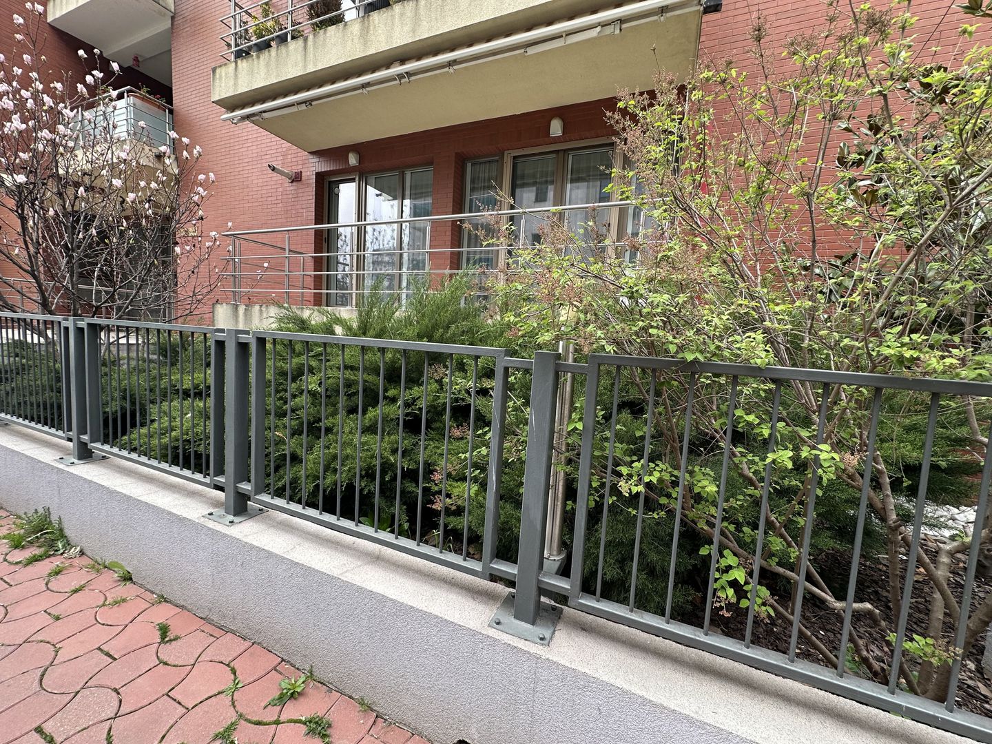 Herastrau /Parter / gradina  80mp