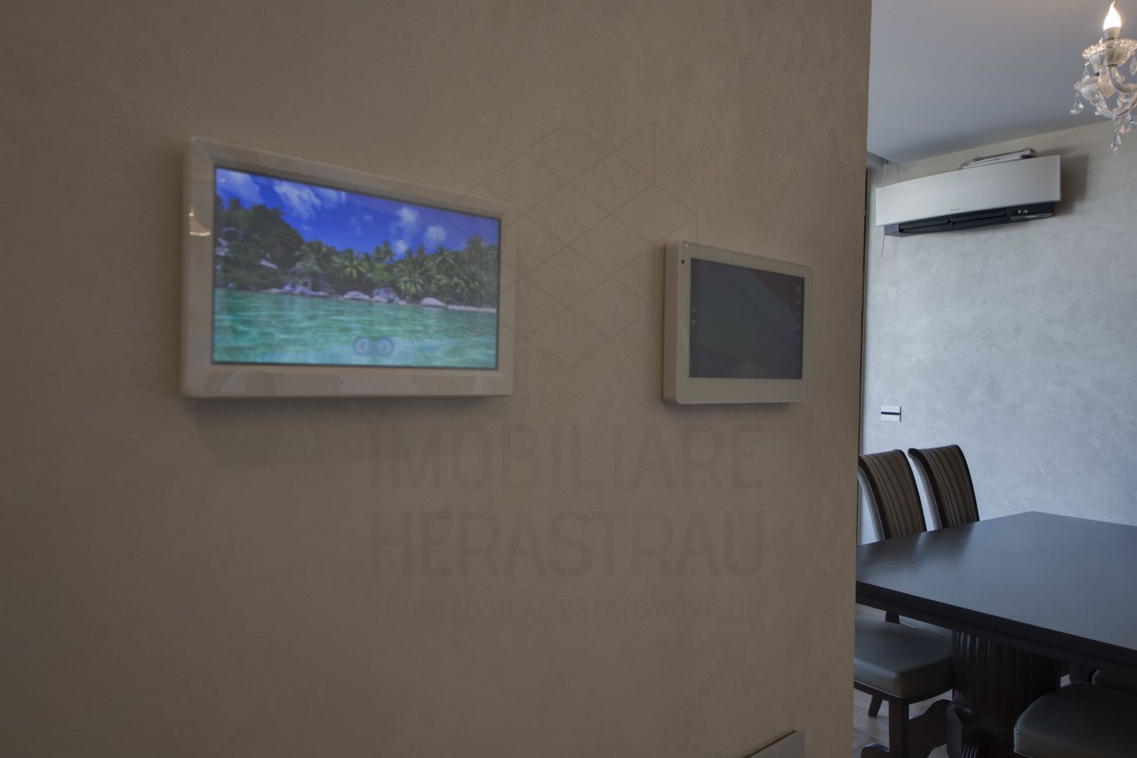 Casa Duplex | Voluntari