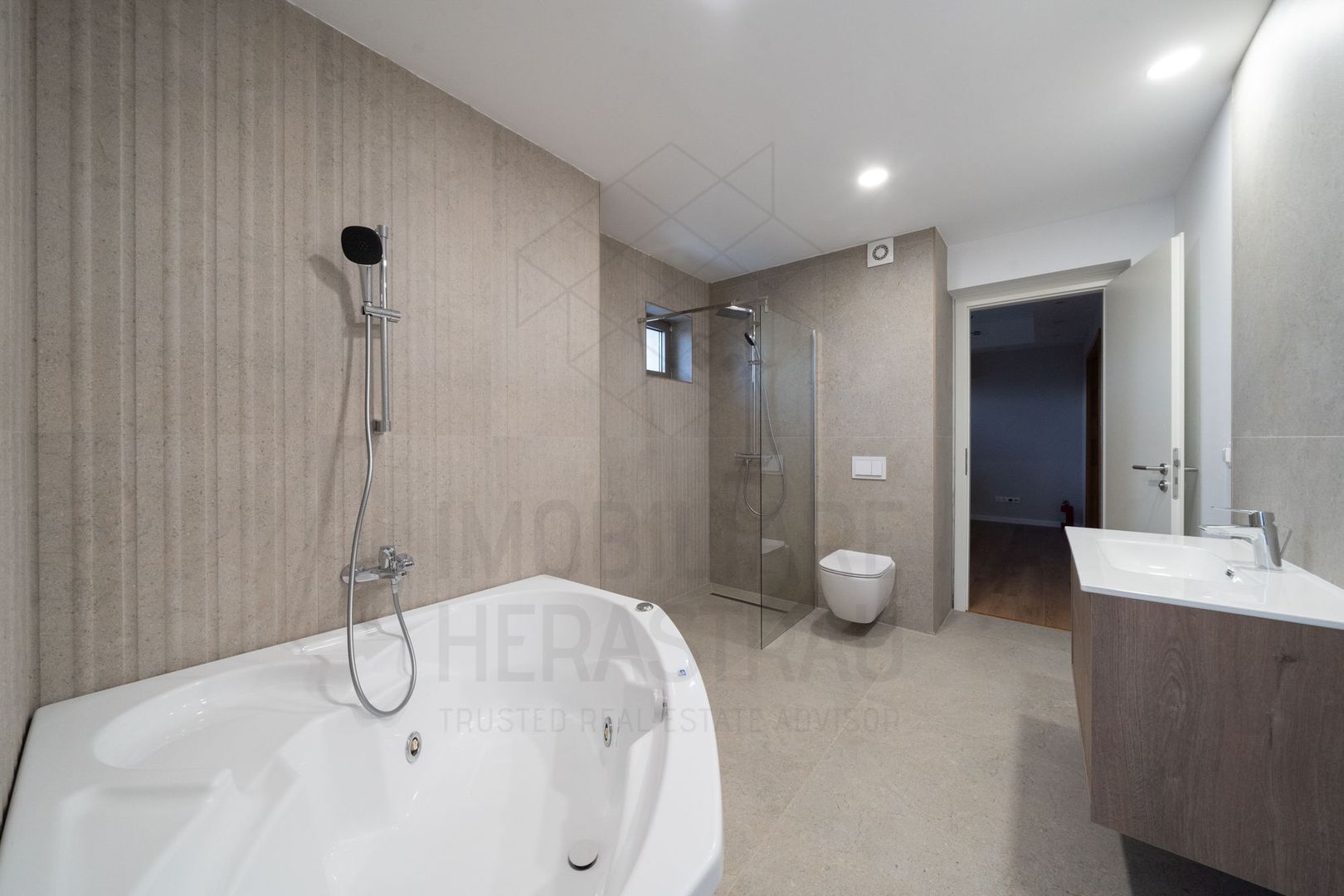 Green Lake | Vila stil mediteranean | Baneasa Sisesti