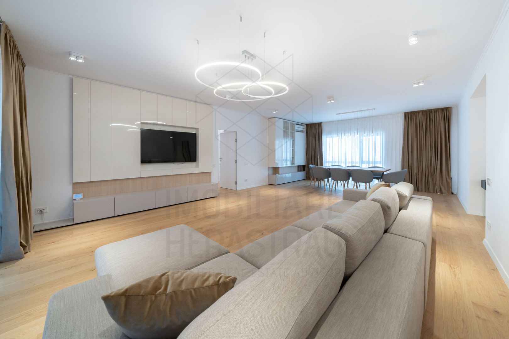 Apartment, Compozitorilor area