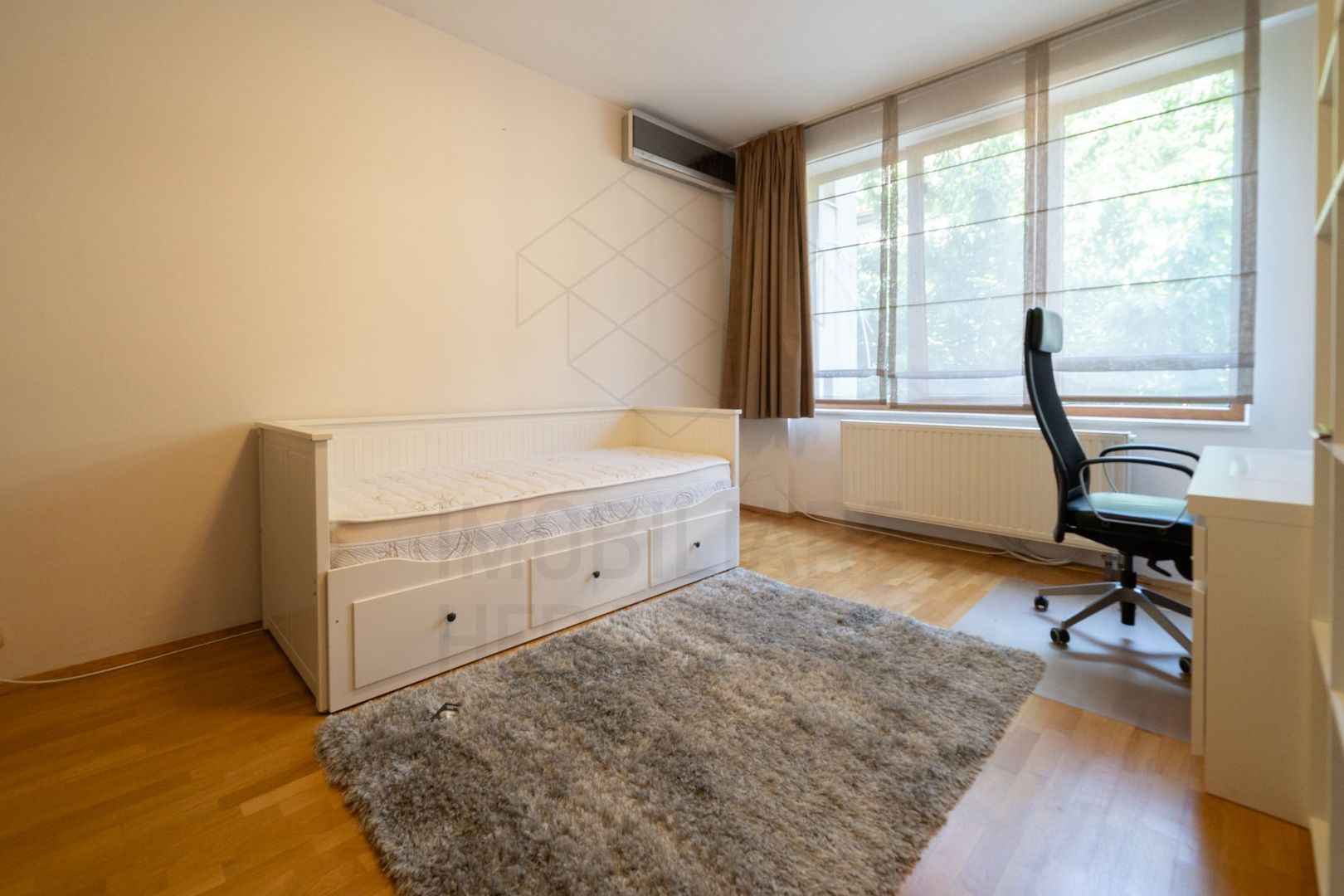 Exclusive Property | Herastrau