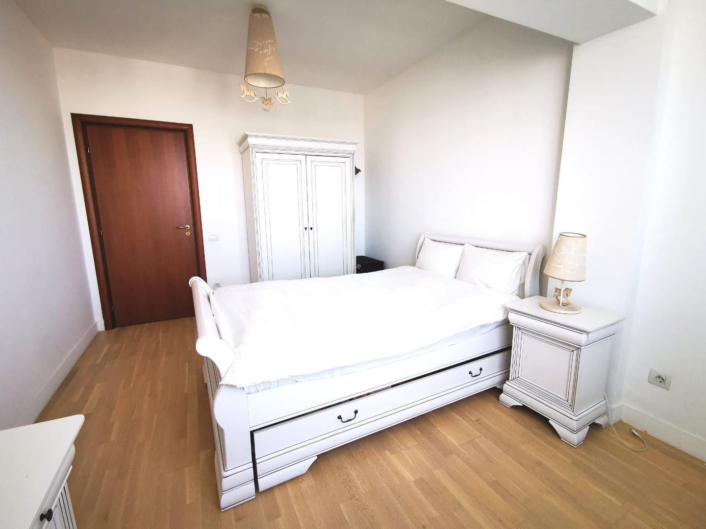 Apartament 3 camere Zona Herastrau | Loc parcare inclus