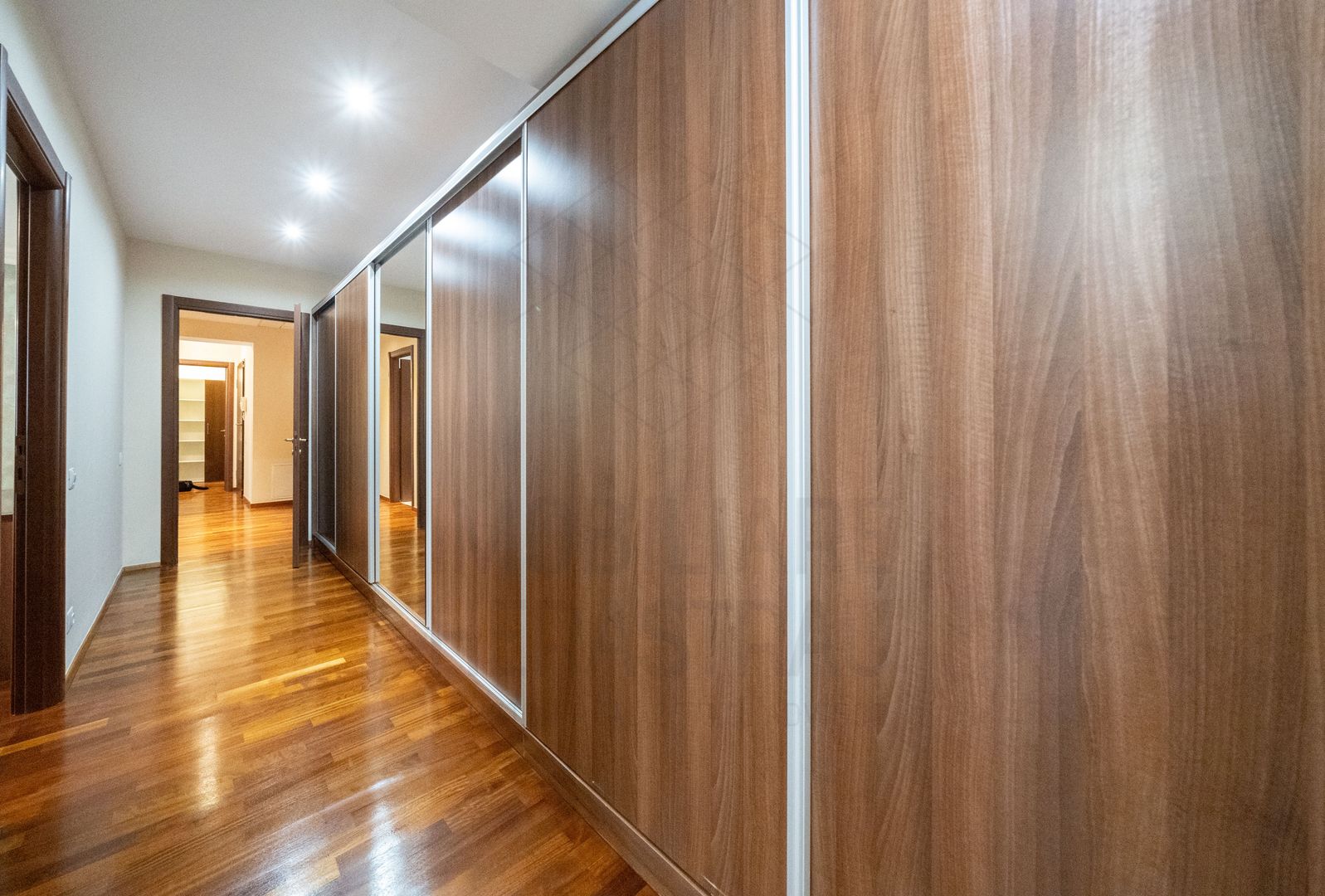 Symbiotik Residence | 3 camere top de inchiriat | Herastrau