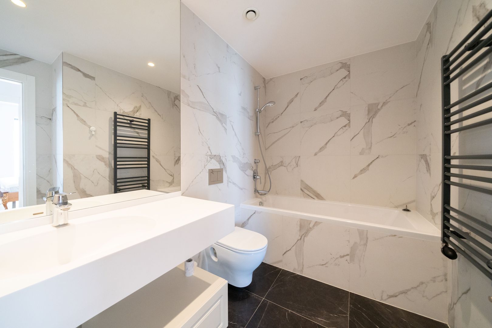 2 room Apartment for sale, Herastrau area