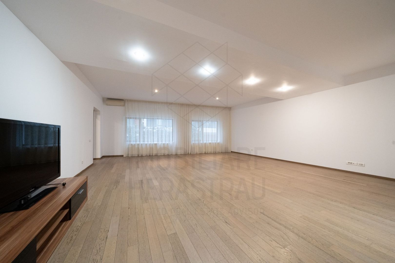 RIKYU Residence – Duplex 4 camere langa Parc Herastrau