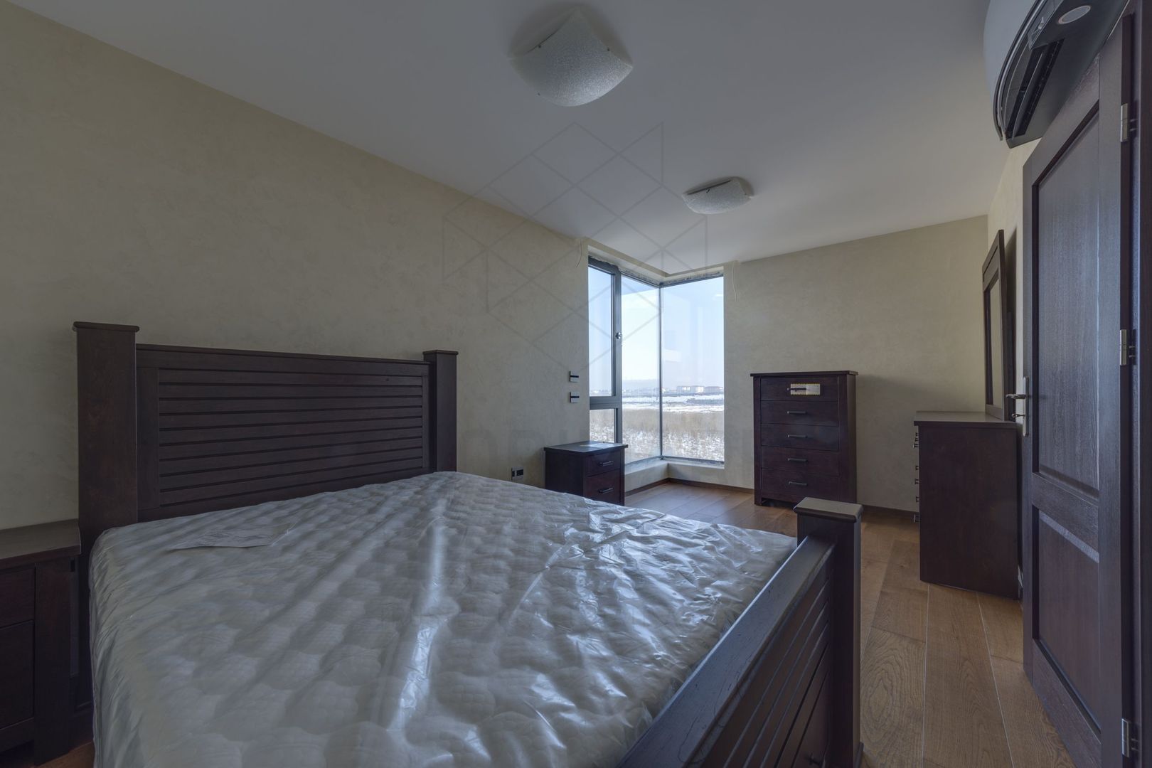 Casa Duplex | Voluntari