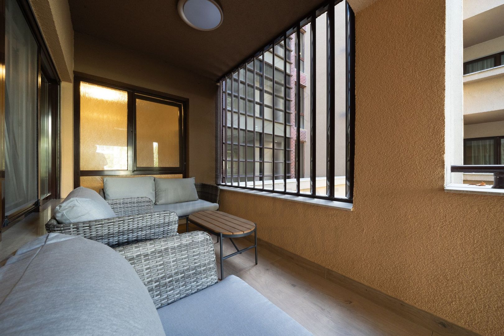 Apartament lux terasa generoasa stradal Parc Herastrau