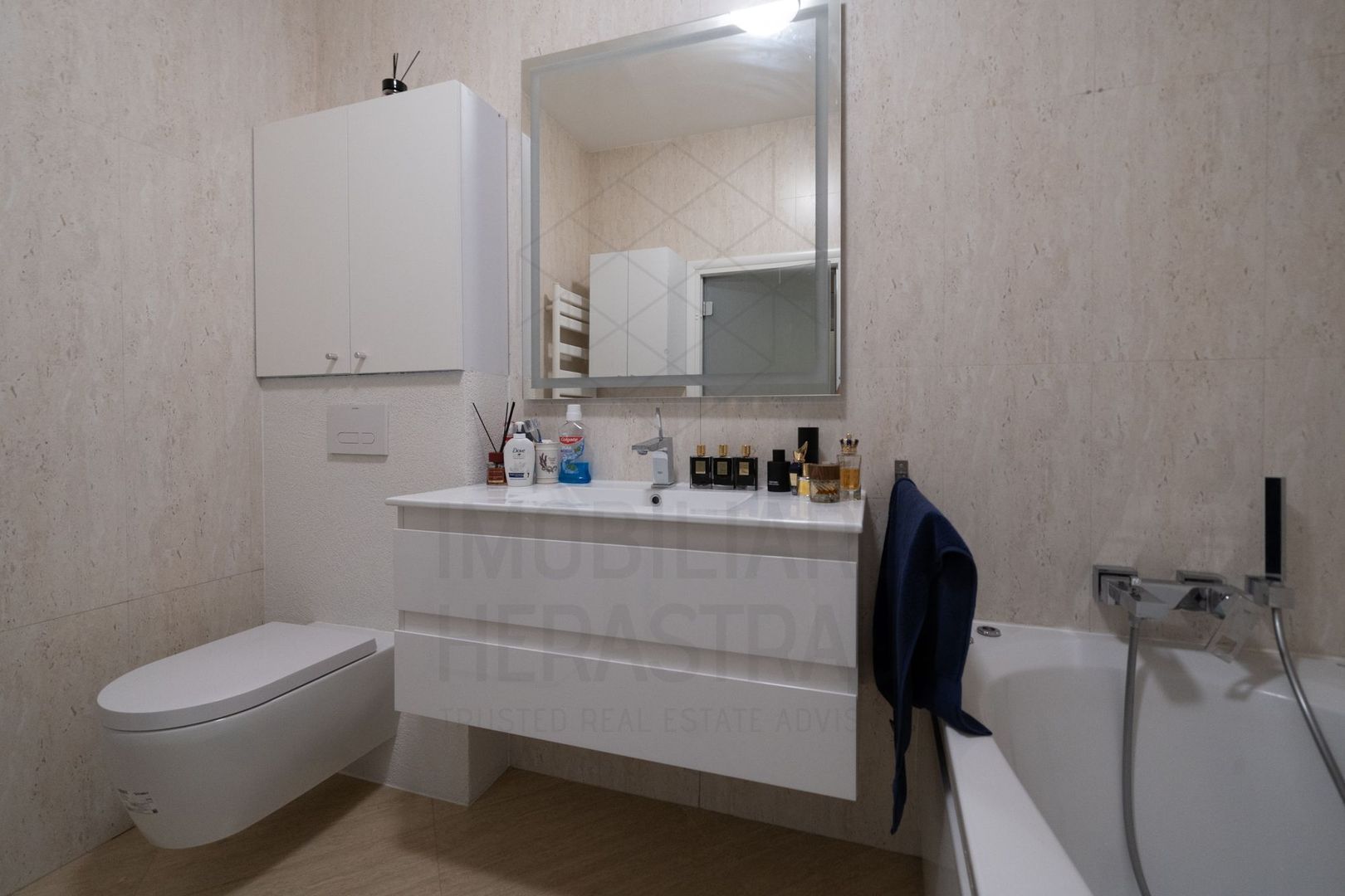 Garden Suite | Apartament superb cu terasa si gradina | 2 locuri de parcare