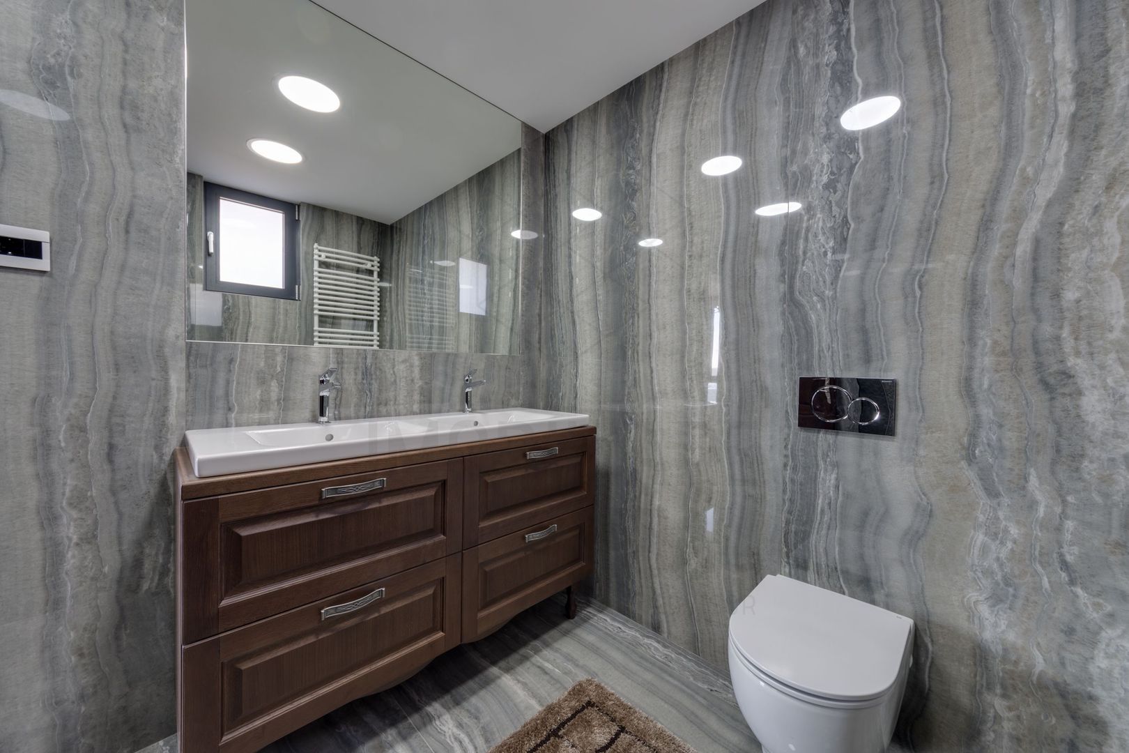 Casa Duplex | Voluntari