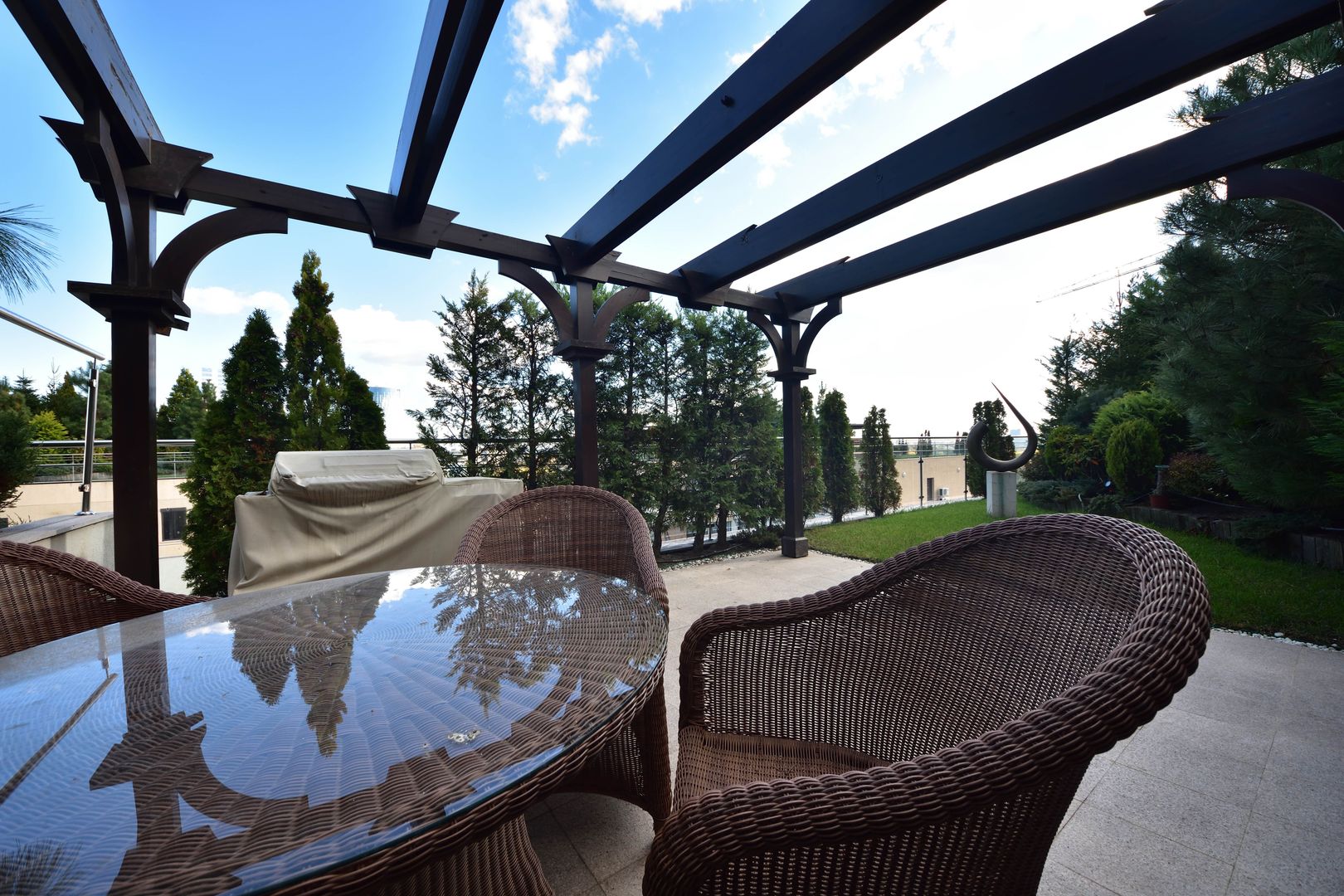 Penthouse 4 camere în zona Herastrau