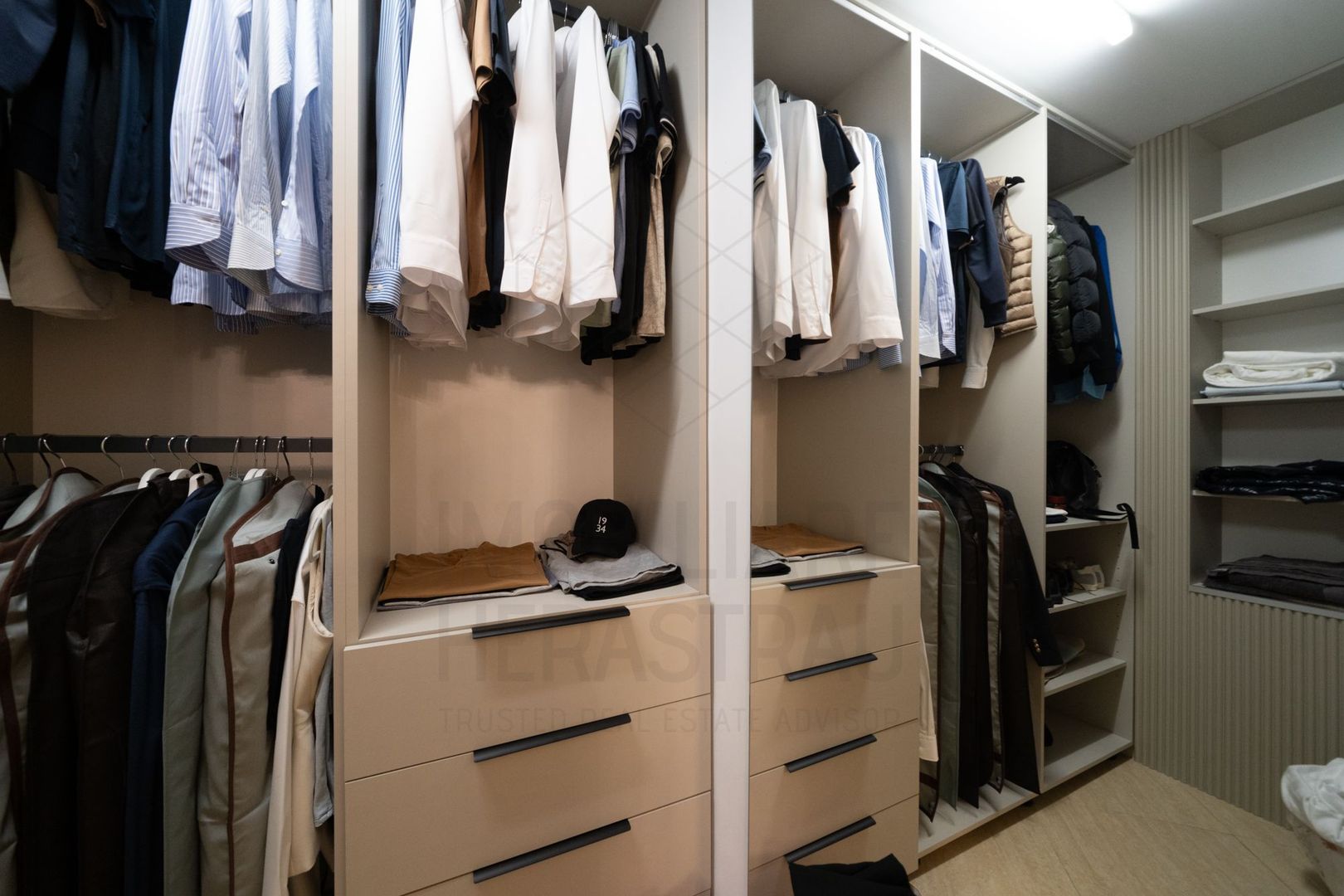 Garden Suite | Apartament superb cu terasa si gradina | 2 locuri de parcare