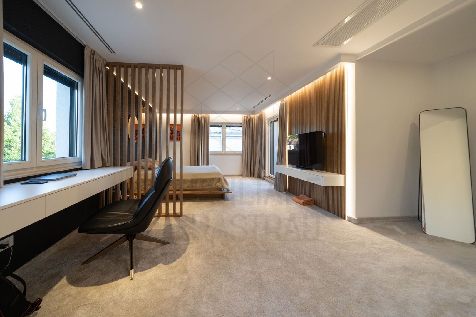 Reședință interbelică cu personalitate arhitecturală distinctă în zona Dorobanți