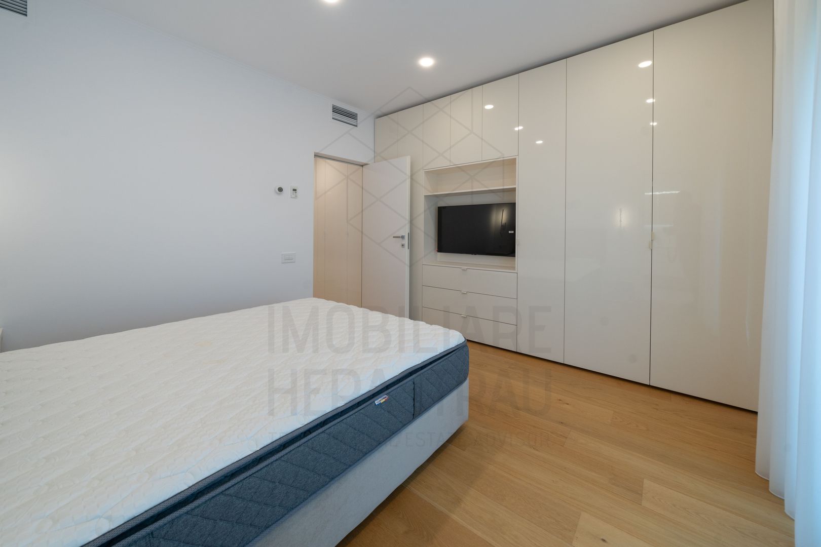 Apartment, Compozitorilor area