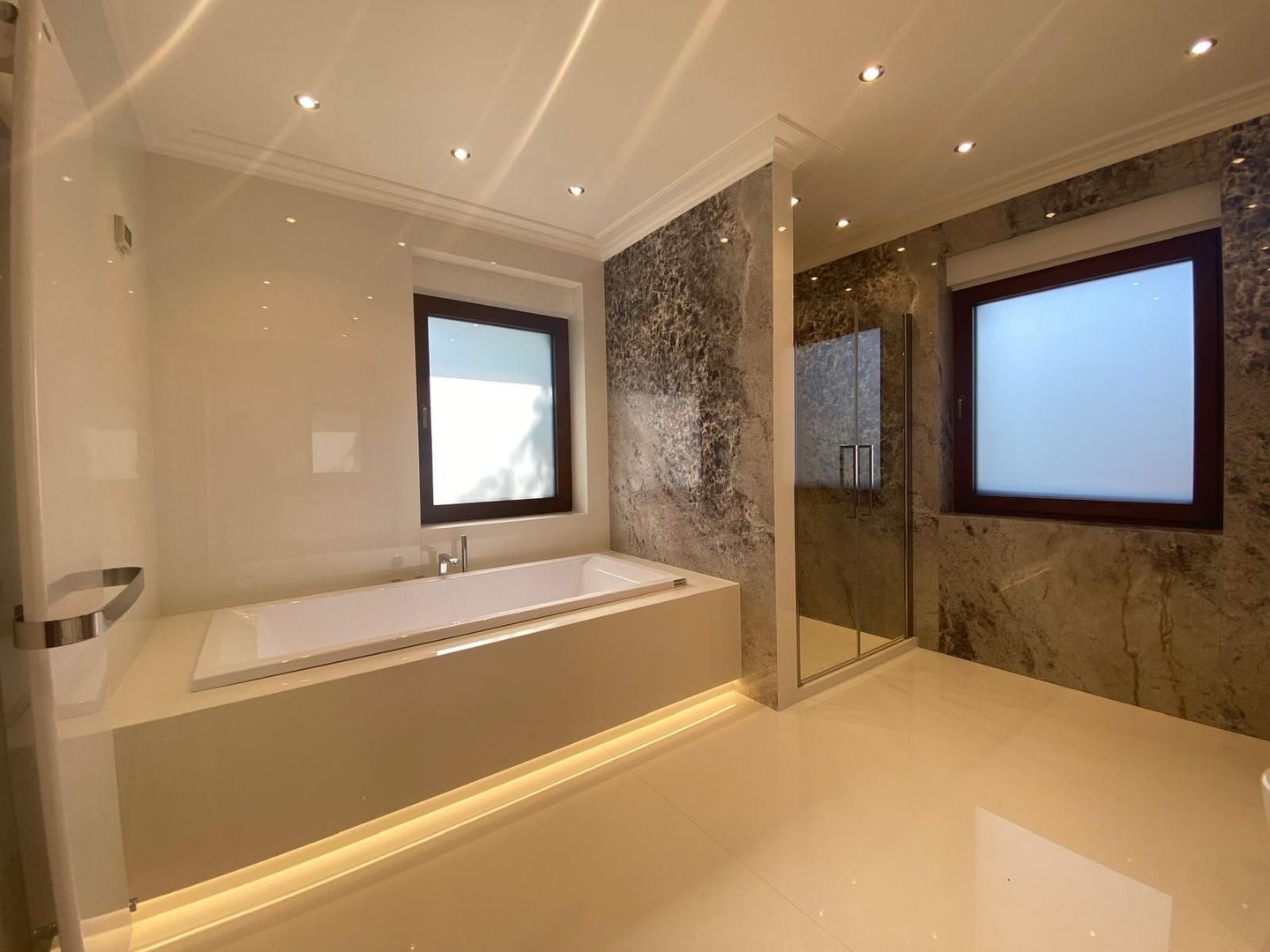 16 room House / Villa, Dorobanti area